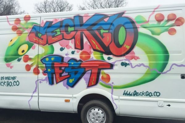 van-890x525
